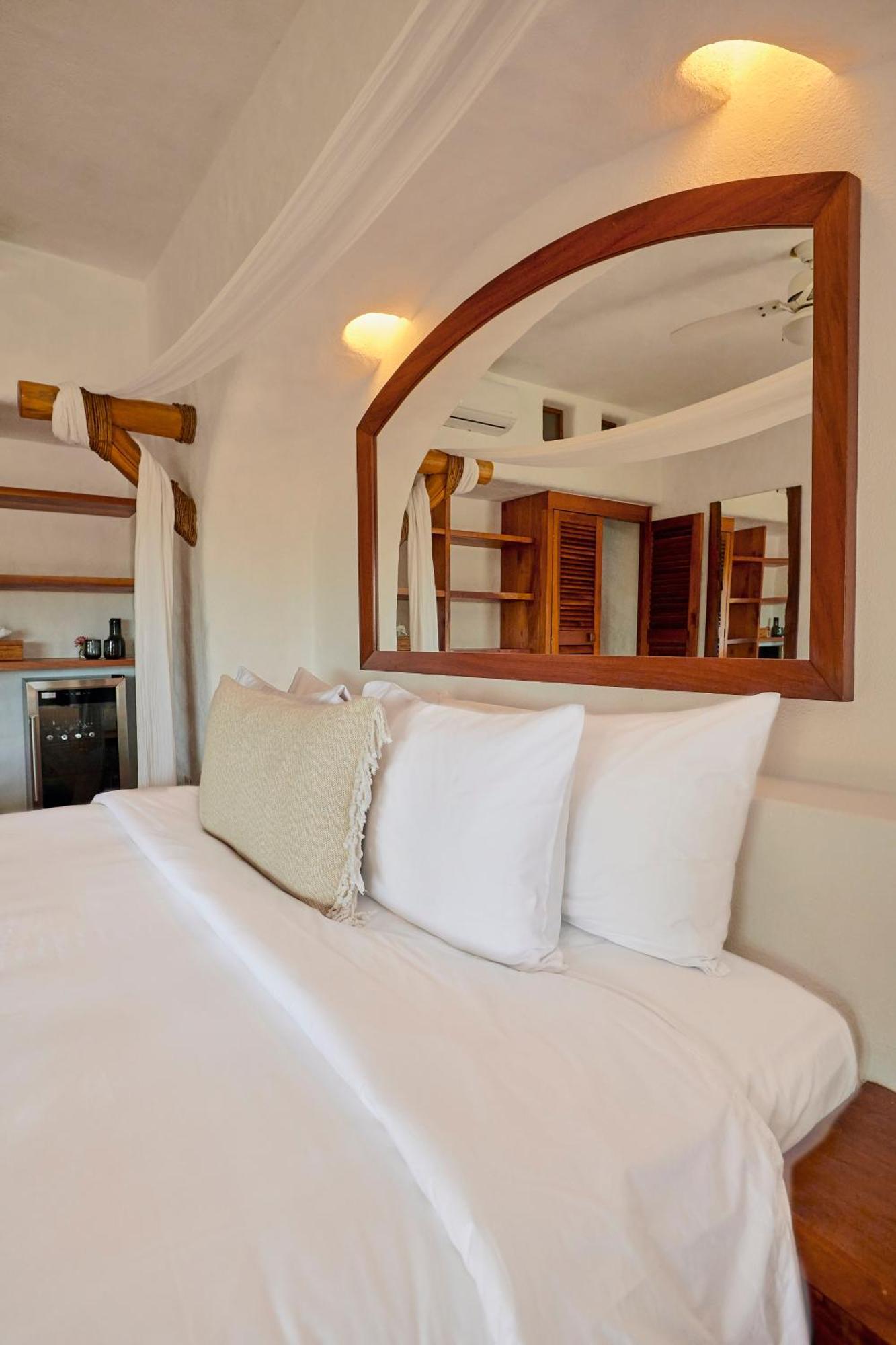 La Villa Luz (Adults Only) ซีฮัวตาเนโค ภายนอก รูปภาพ